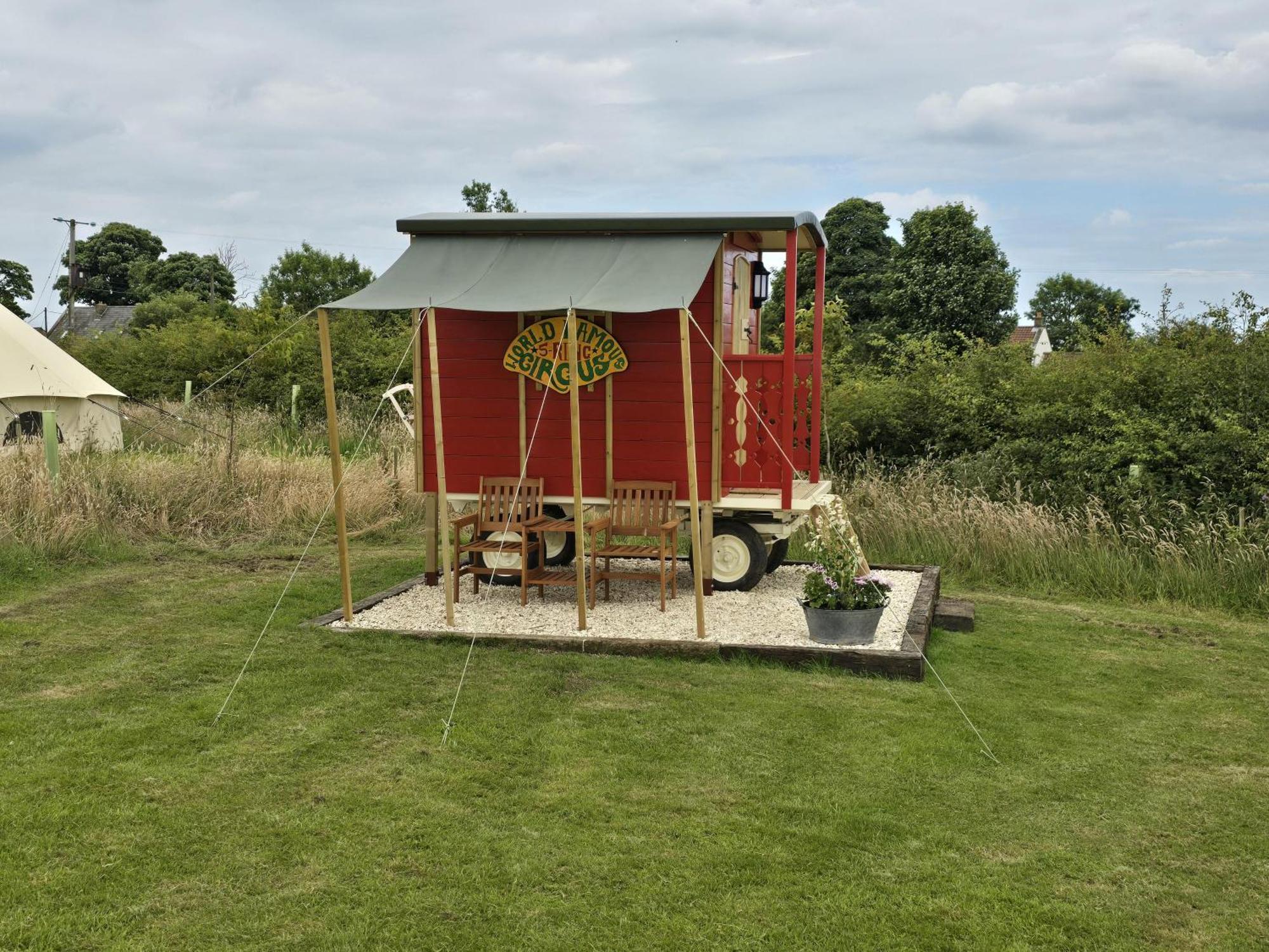 Restored Circus Wagon سولتبرن باي ذا سي المظهر الخارجي الصورة